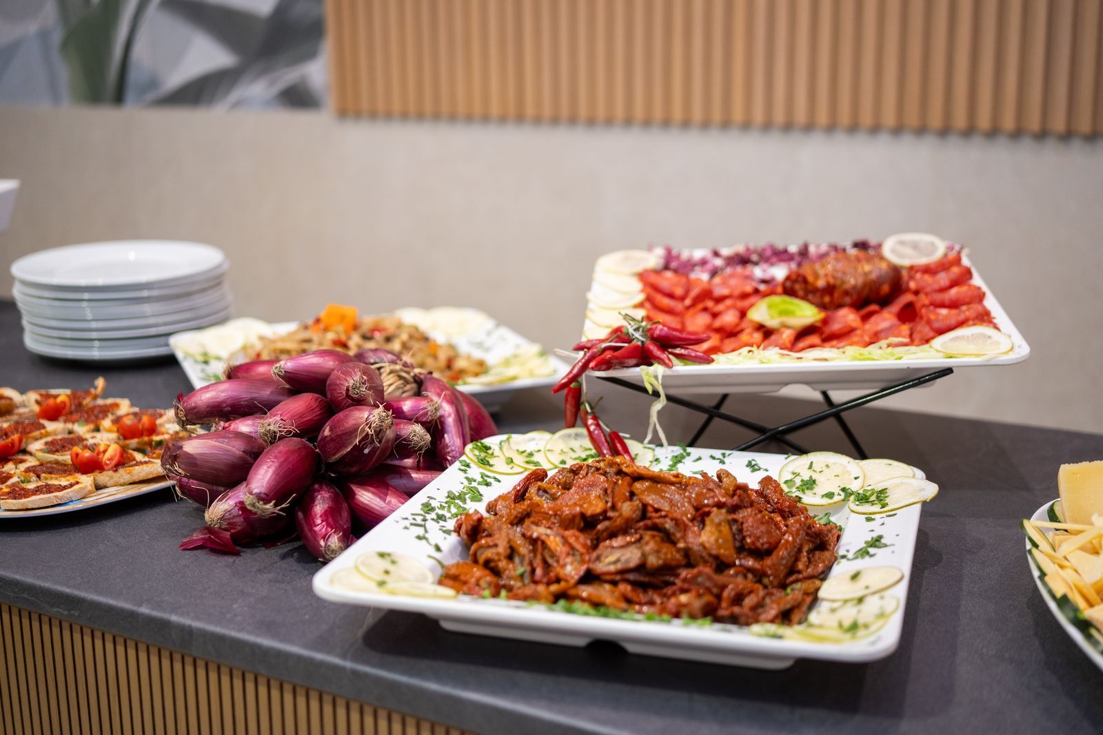 Il buffet di antipasti del ristorante - Roller Club Tropea